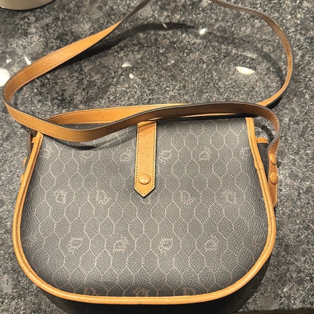 🖤Gorgeous vintage Christian Dior cross body. W COA. 🖤 - Picture 2 of 5